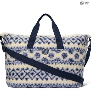 NWT Victoria's Secret Navy & Cream Patterned Travel Tote